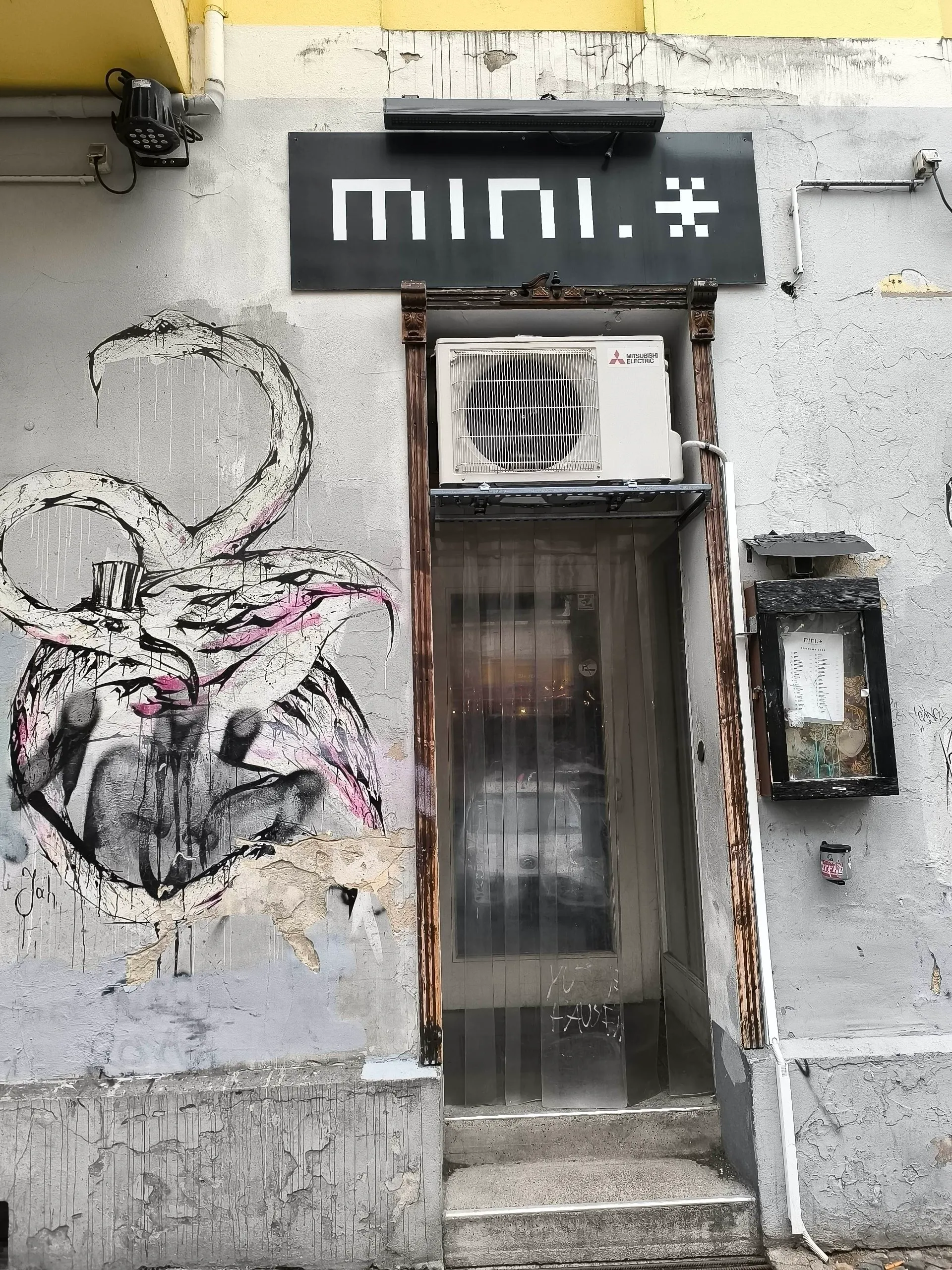Minimalbar, Berlin (2/3)